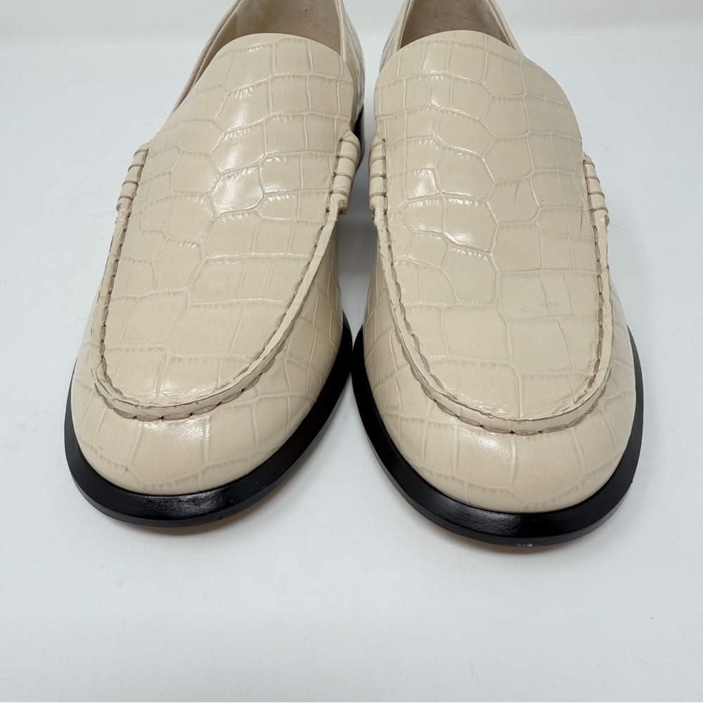 New Vince Naomi Loafer Birch Sand Croc Embossed Sz 7 - Picture 11 of 14